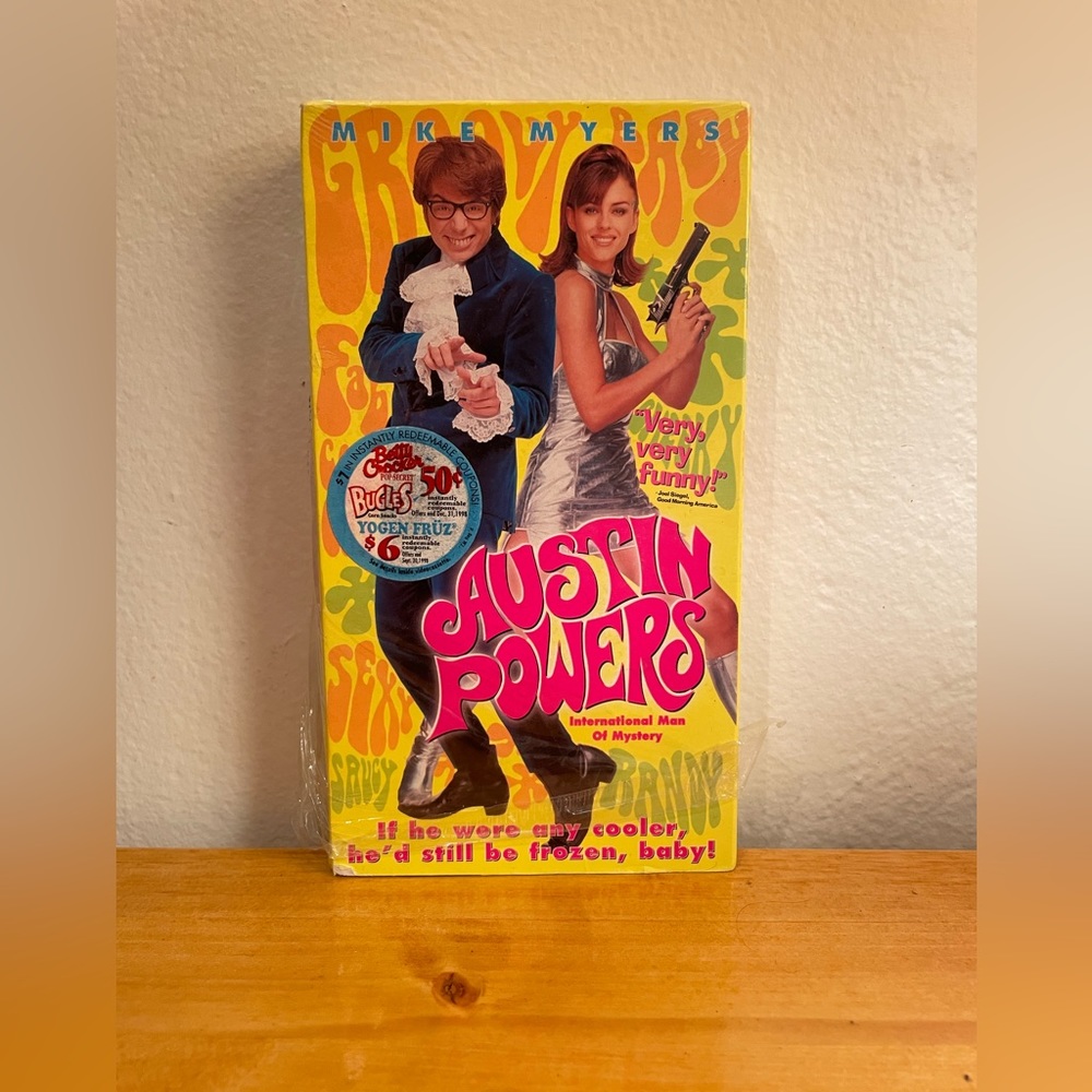 ☮️ Vintage Austin Powers 1997 Mike Myers Elizabeth Hurley Bond Spoof VHS ☮️